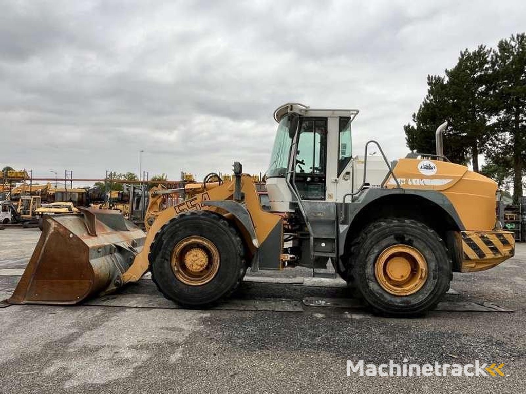 Liebherr L554