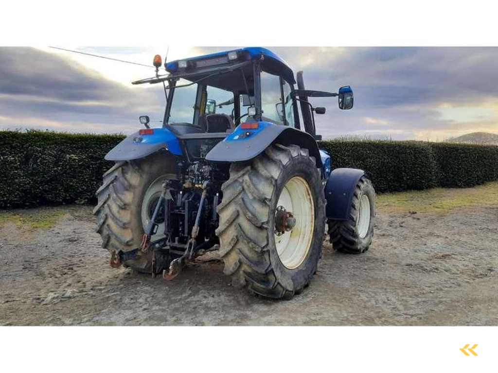 New Holland TM190