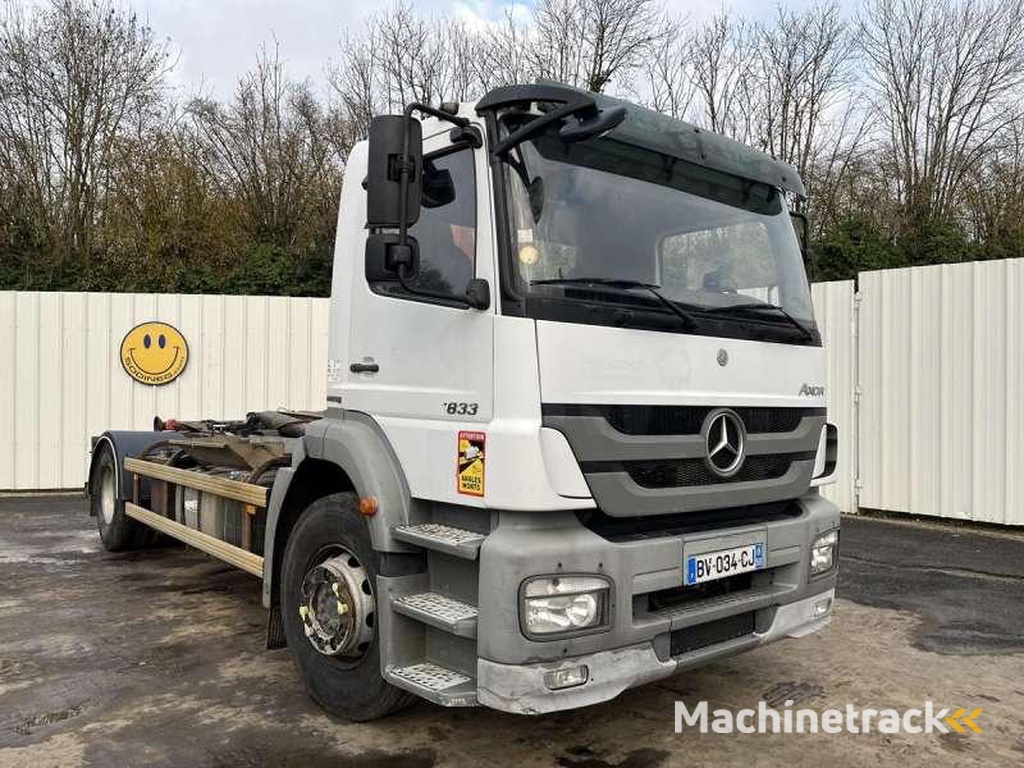 Mercedes AXOR 1833