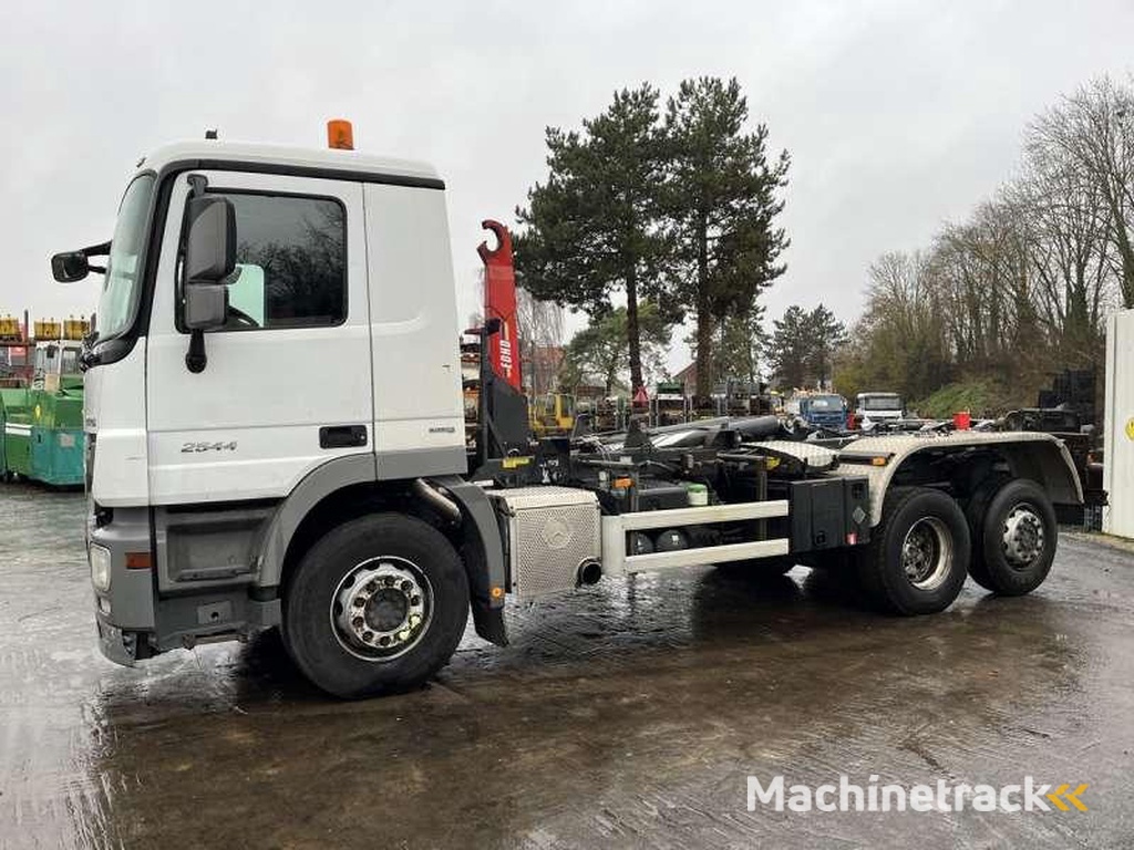 Mercedes ACTROS 2544