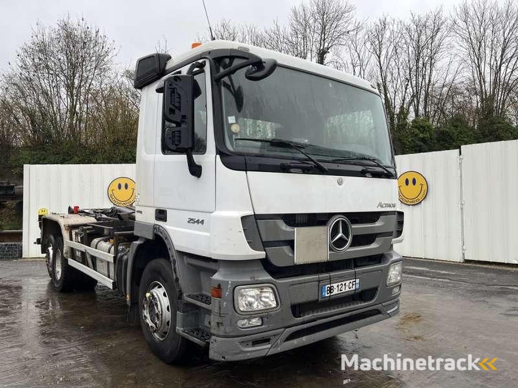 Mercedes ACTROS 2544