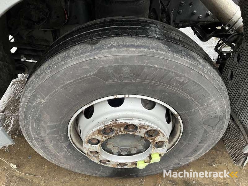 Mercedes ACTROS 2544