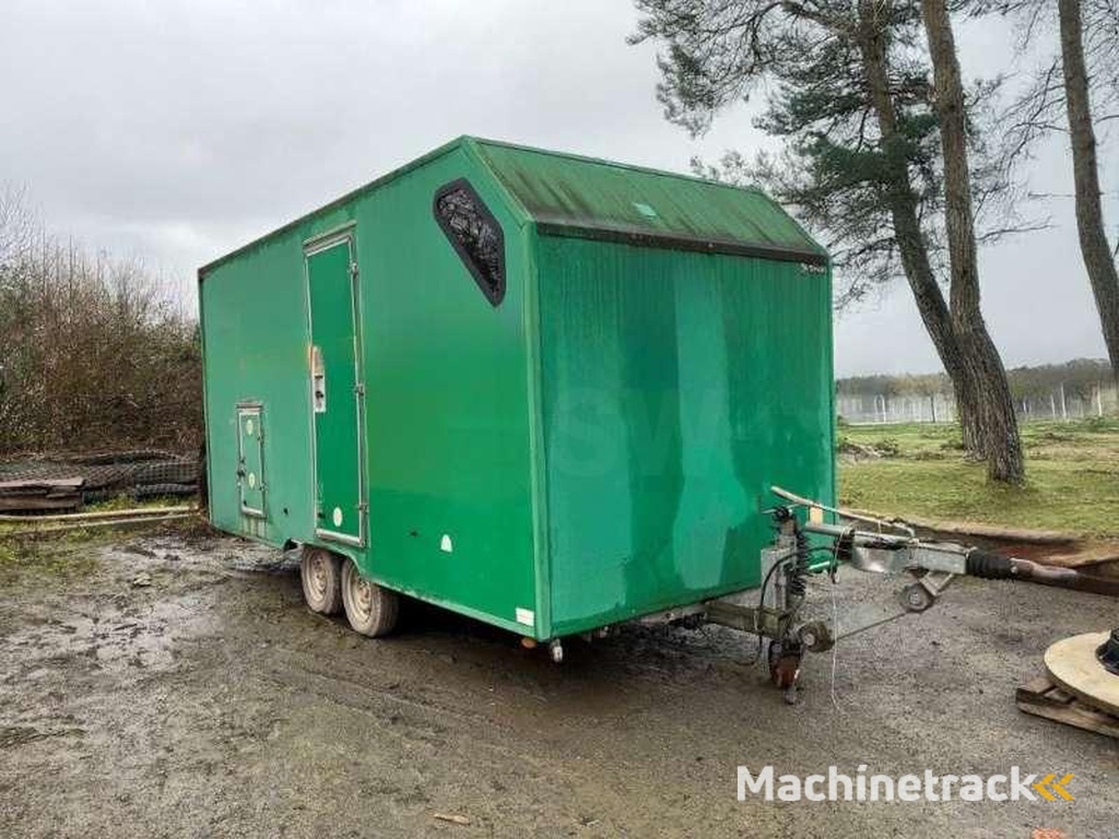 GRUAU BARAQUE DE CHANTIER LIBERTY 5200VR