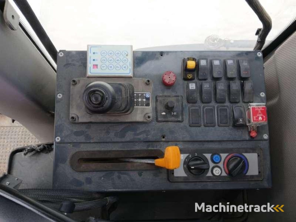 Case 836C-AWD-EQUIPEE-3D