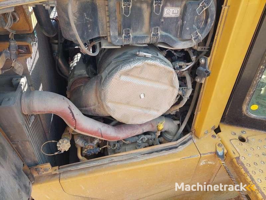 Caterpillar D6T LGP
