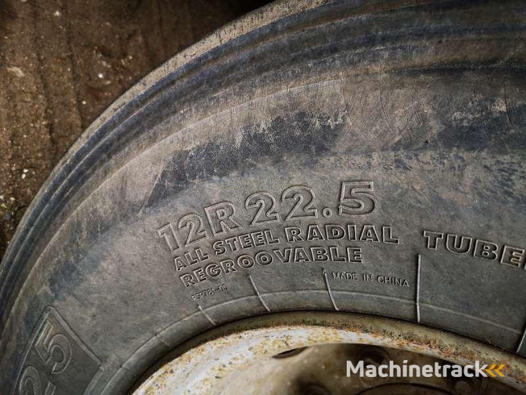 Kaiser KAISER-2-ESSIEUX