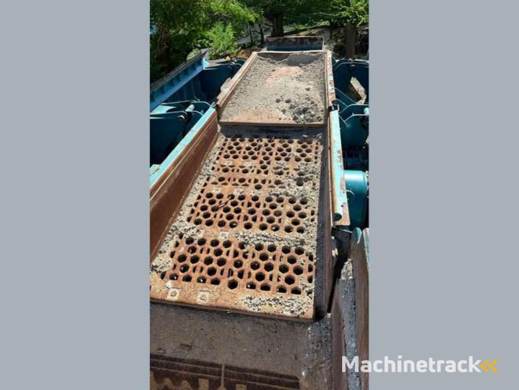 Powerscreen Premiertrak-400