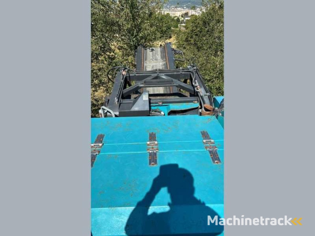 Powerscreen Premiertrak-400