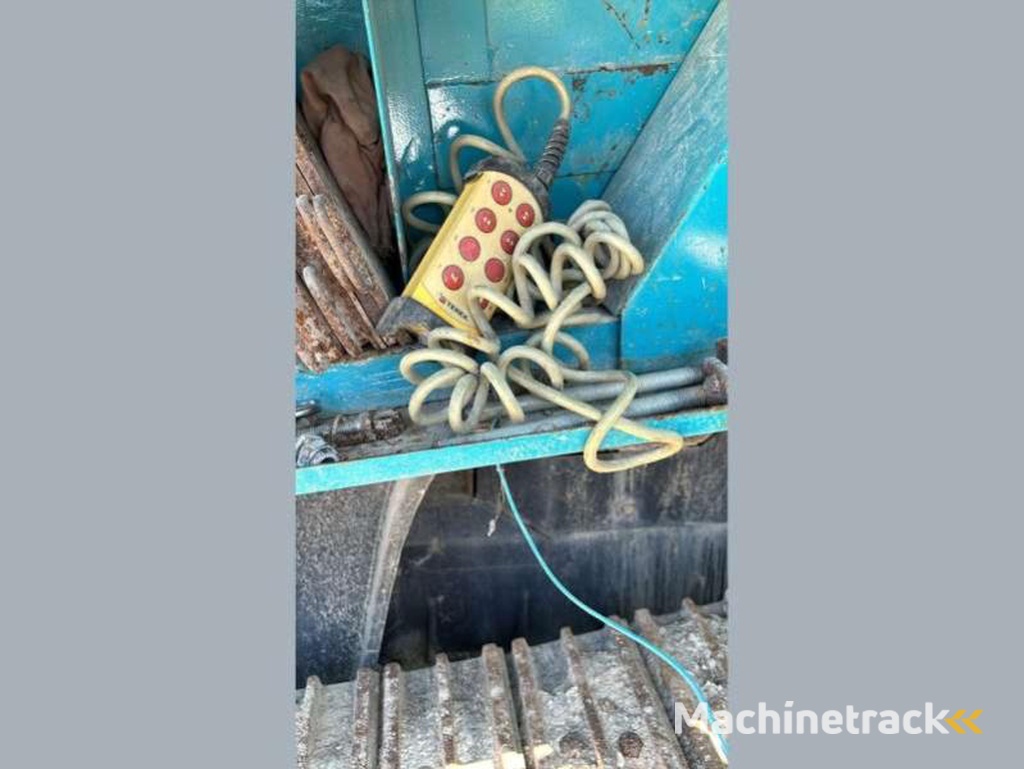 Powerscreen Premiertrak-400