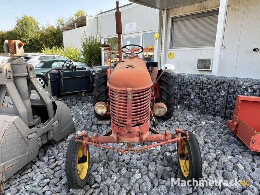 Massey-Harris PONY-812