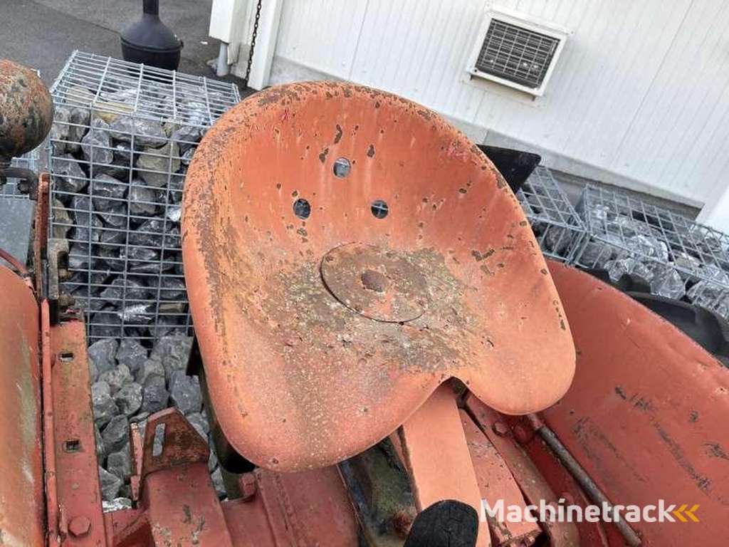 Massey-Harris PONY-812