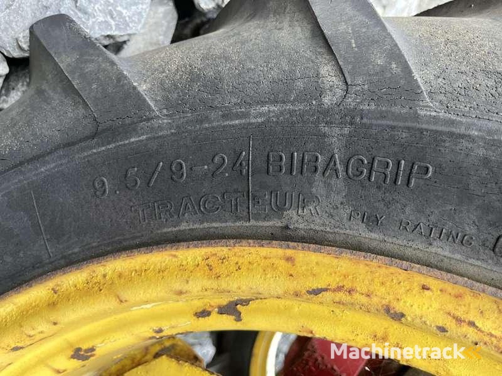 Massey-Harris PONY-812