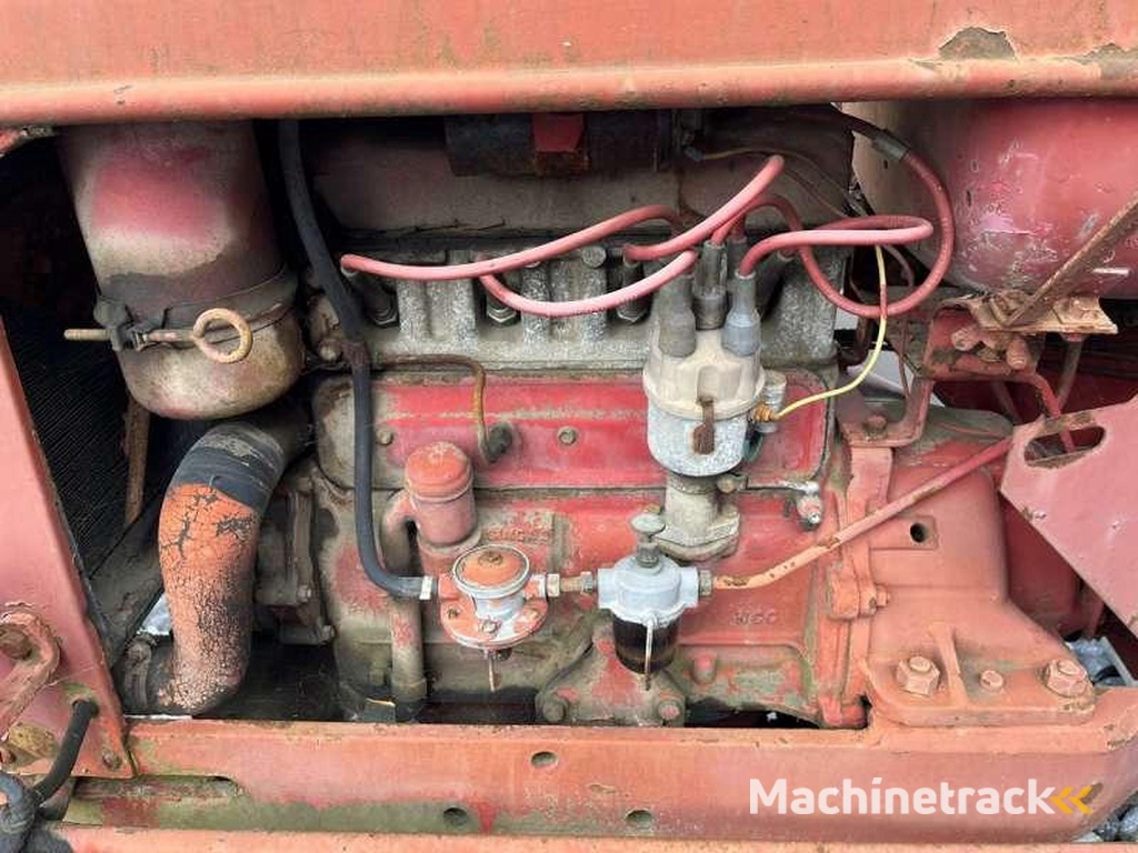 Massey-Harris PONY-812