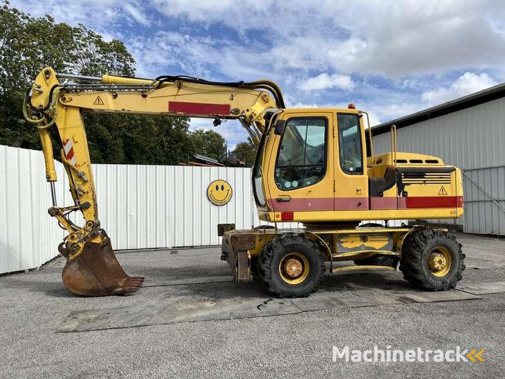 Liebherr A900C-Litronic