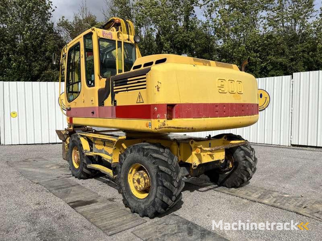 Liebherr A900C-Litronic