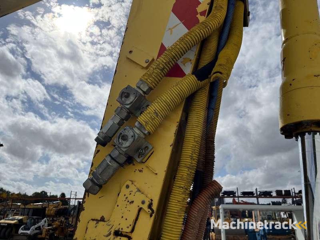 Liebherr A900C-Litronic