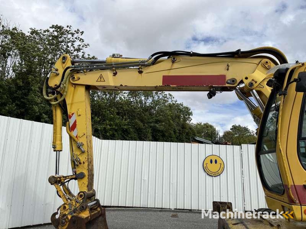 Liebherr A900C-Litronic