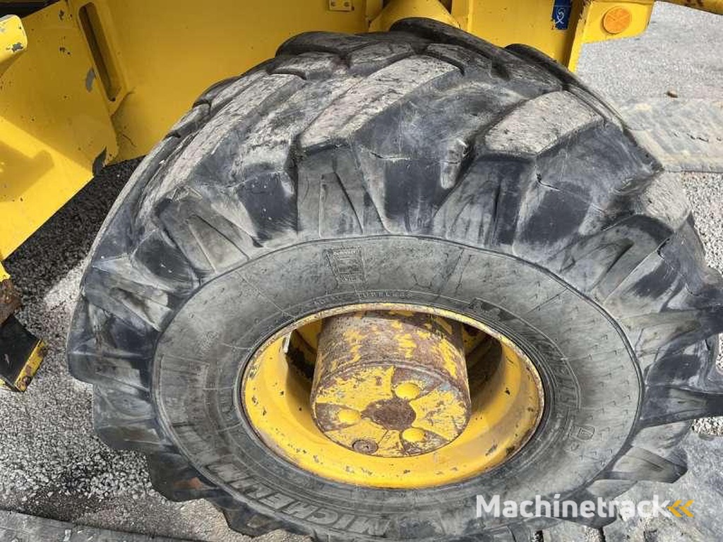 Liebherr A900C-Litronic