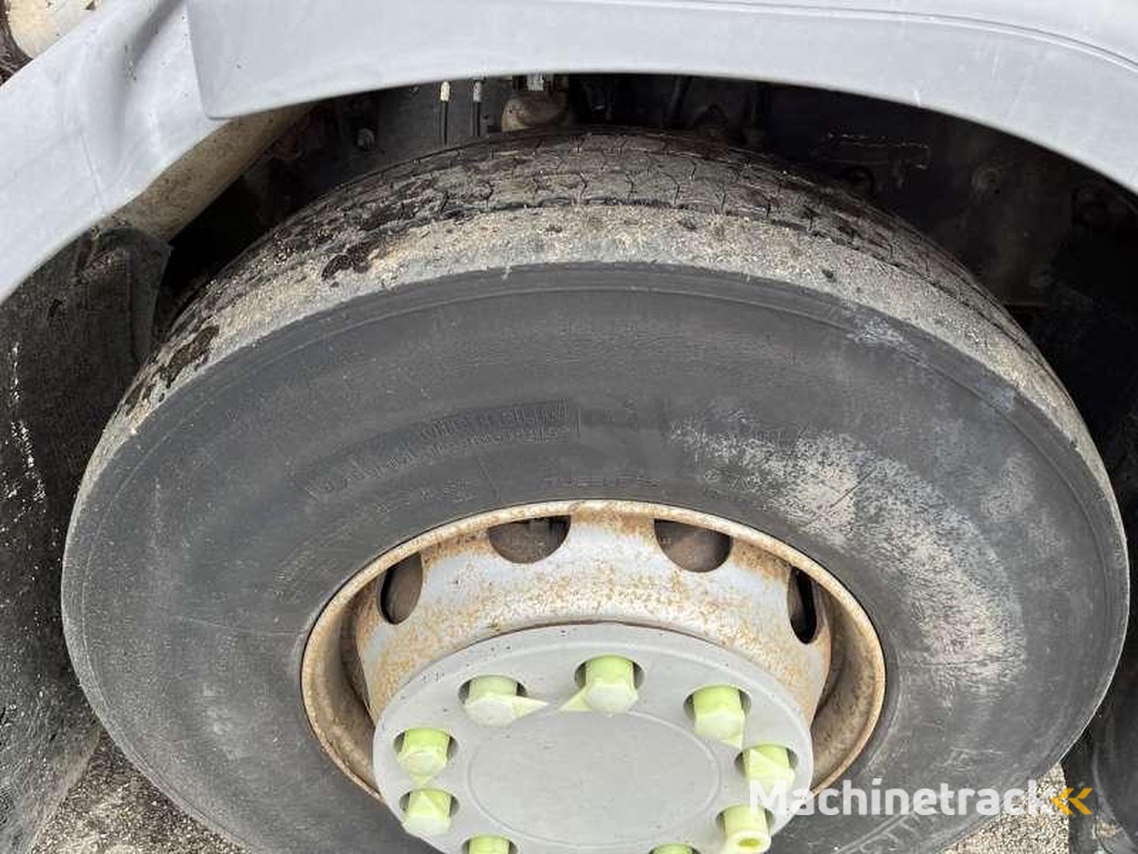 Renault PREMIUM-370-26