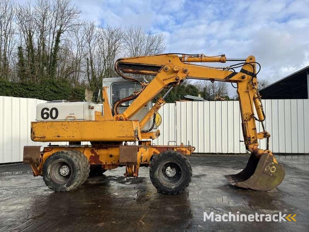 Poclain P60