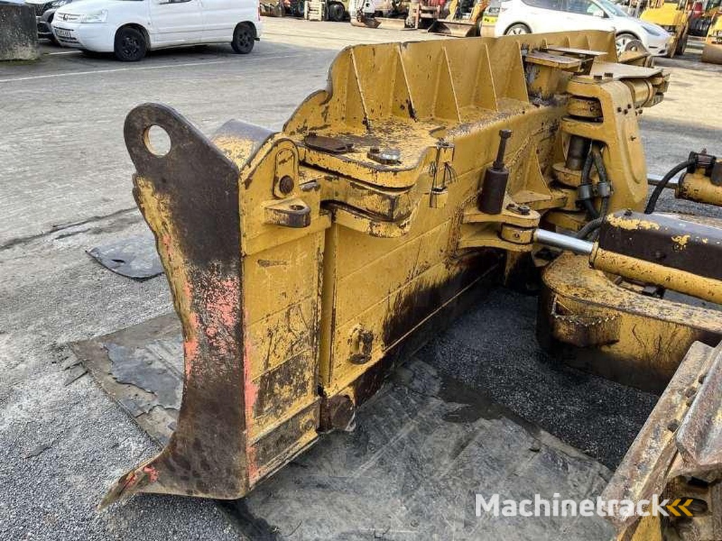 Caterpillar D6N LGP