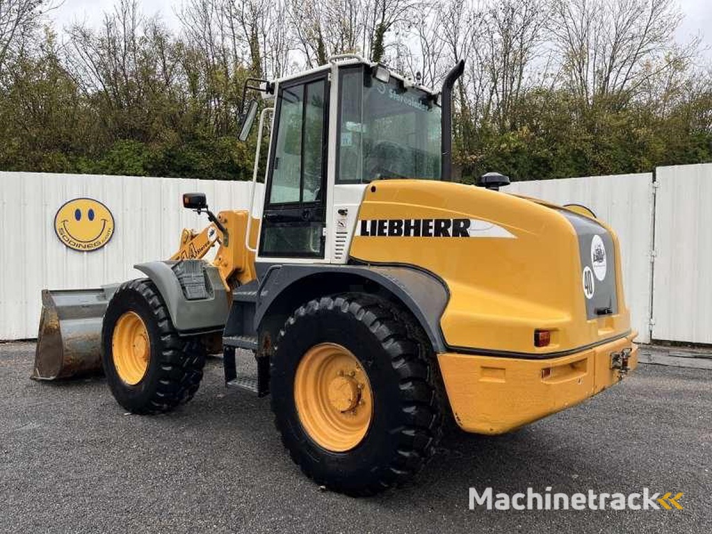 Liebherr L514-Stereo
