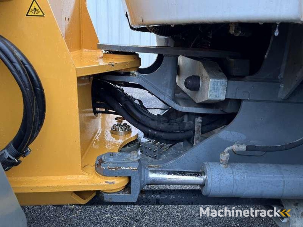 Liebherr L514-Stereo