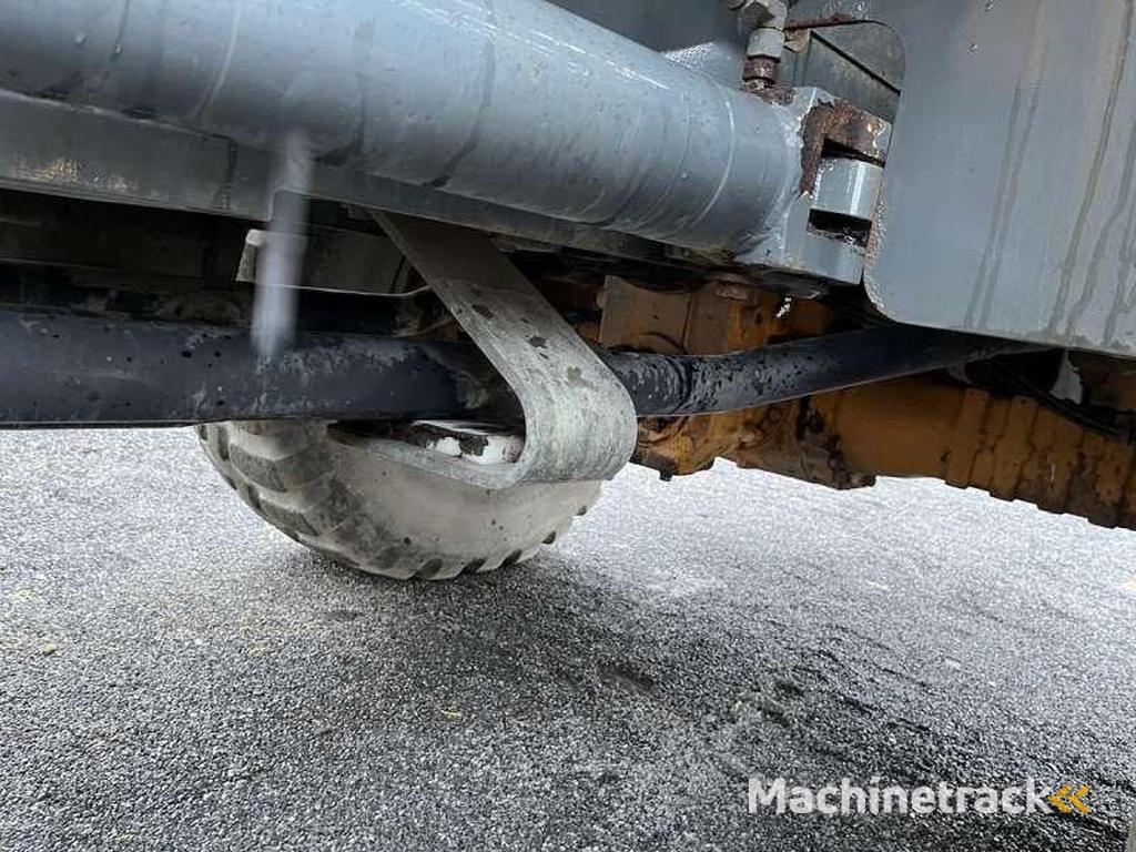 Liebherr L514-Stereo