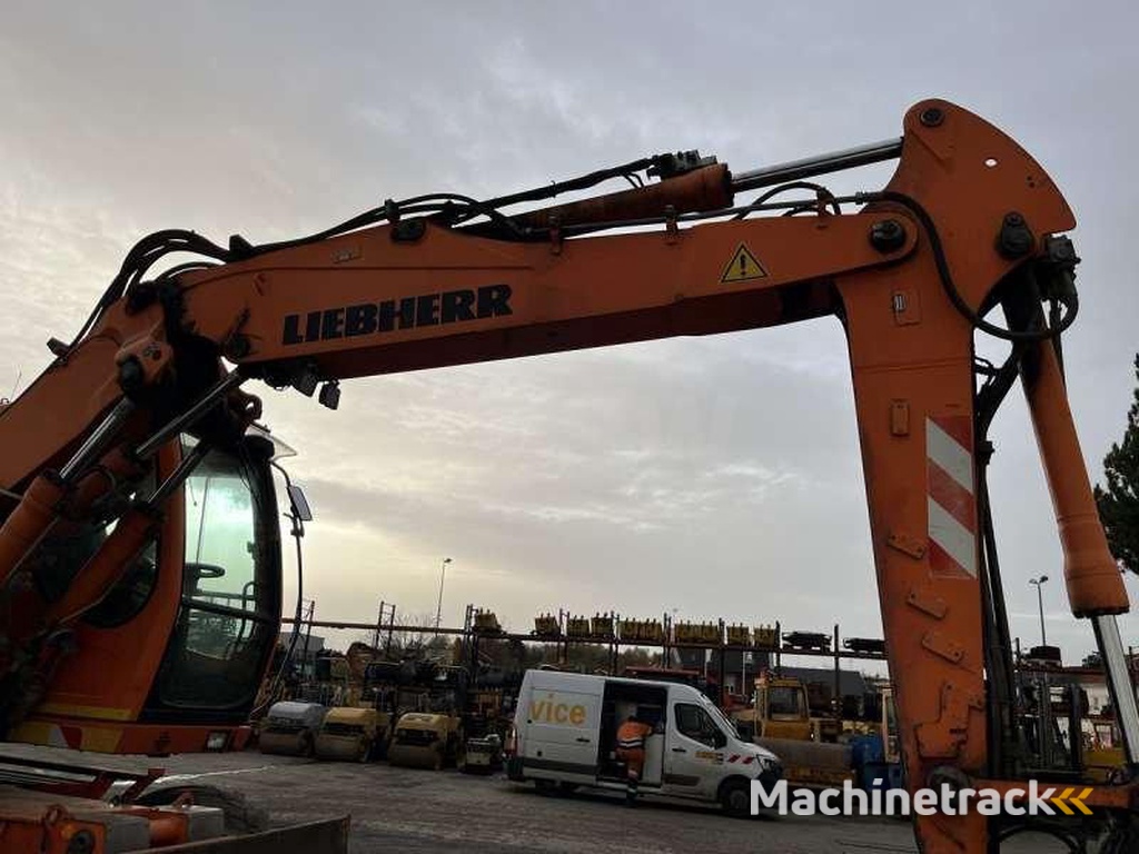 Liebherr A316 litronic