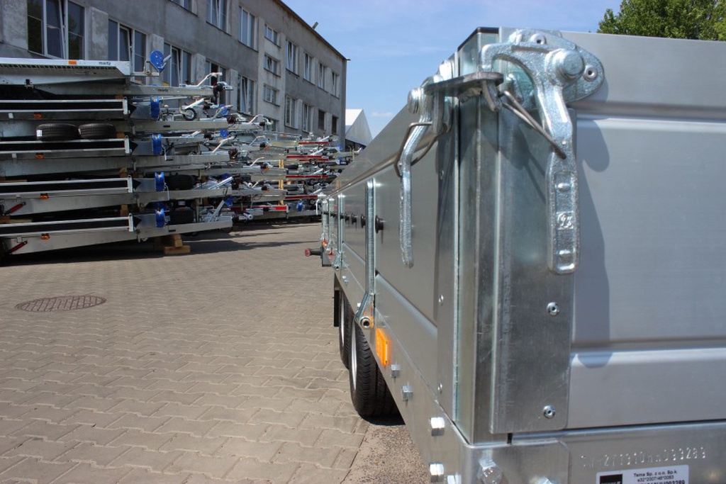 Gemakbak div auto aanhangers