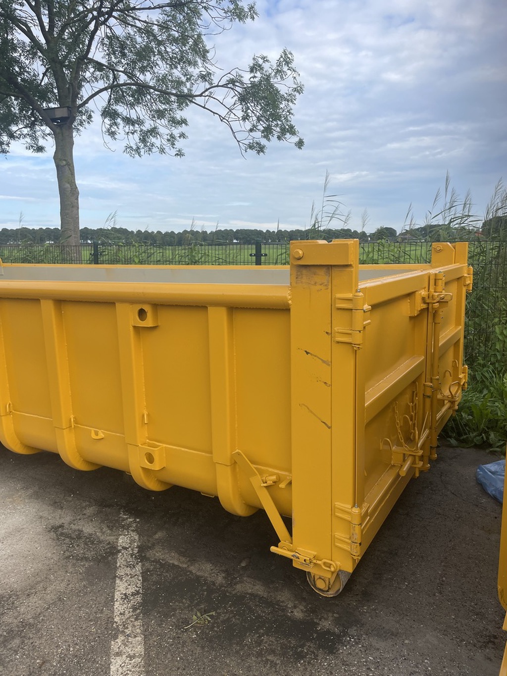 nieuwe afzetcontainers