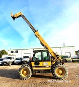 caterpillar-th62-4-roues-motrices-directionnelles