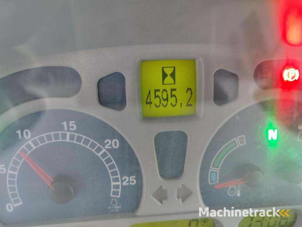 New Holland T 6070 Range Command