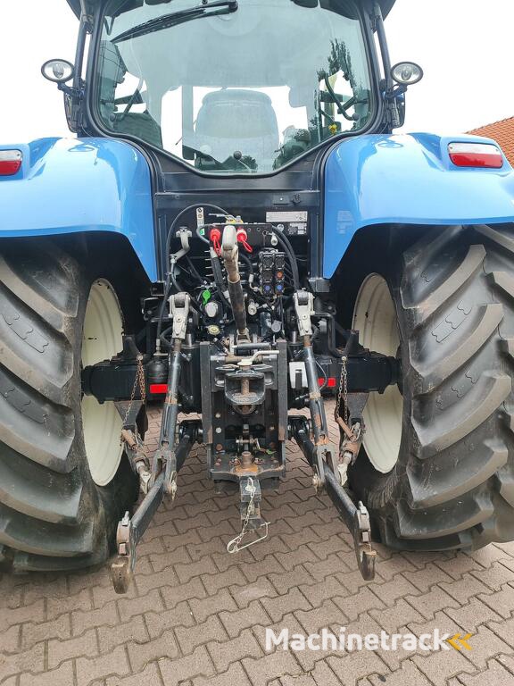 New Holland T 6070 Range Command