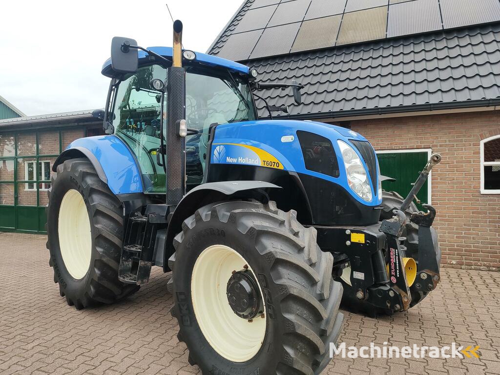 New Holland T 6070 Range Command