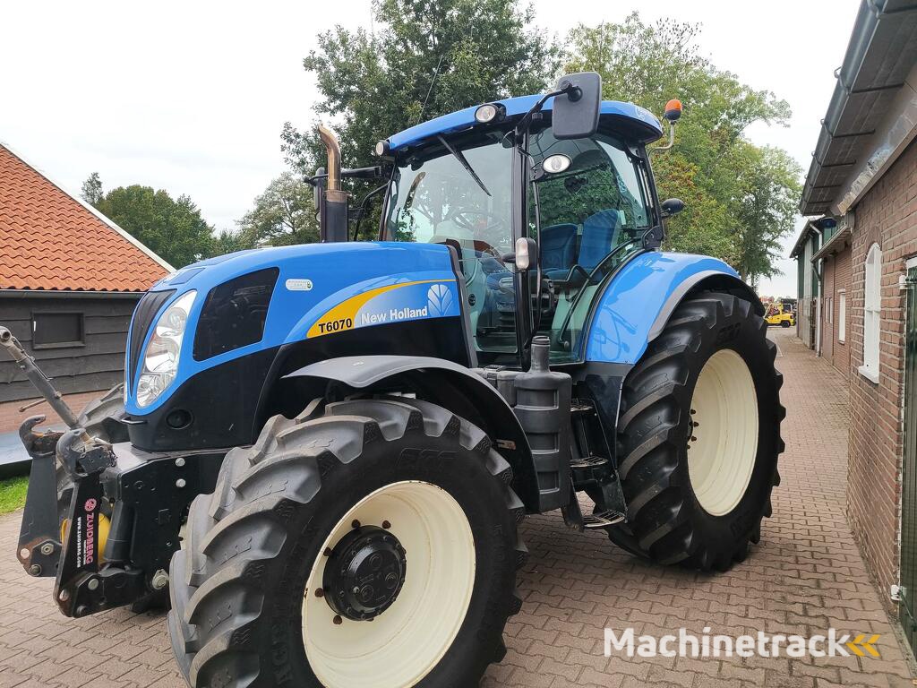 New Holland T 6070 Range Command