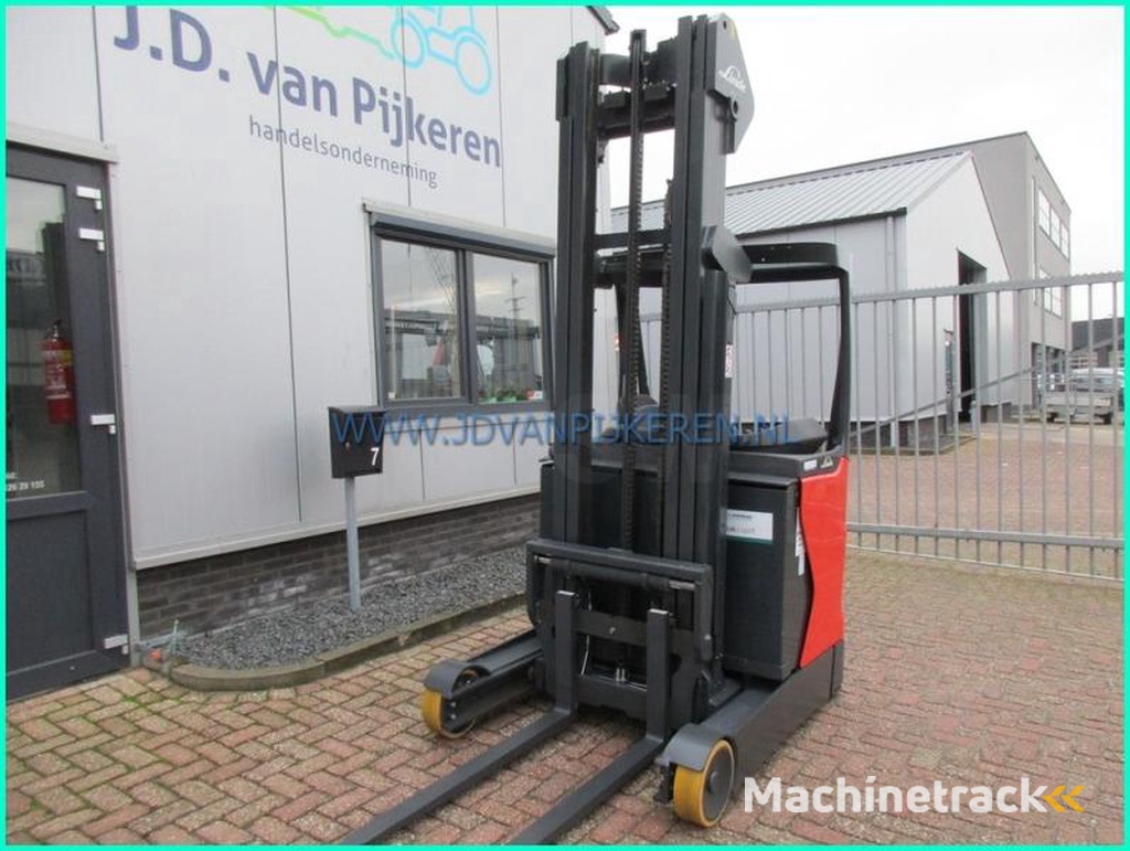 Linde R14-01-2019-battery79-triplex7m-freelift-sideshift