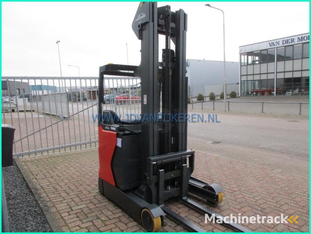 Linde R14-01-2019-battery79-triplex7m-freelift-sideshift