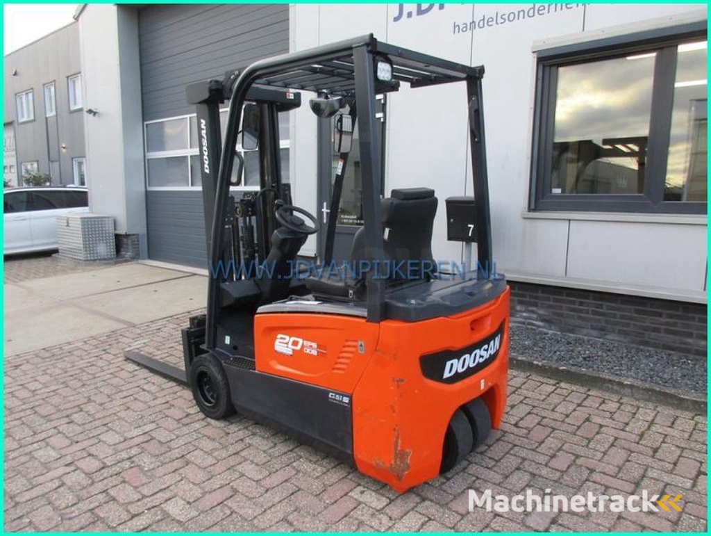 Doosan B20T-7-2000kg-213cm-high-freelift-sideshift-5473hours