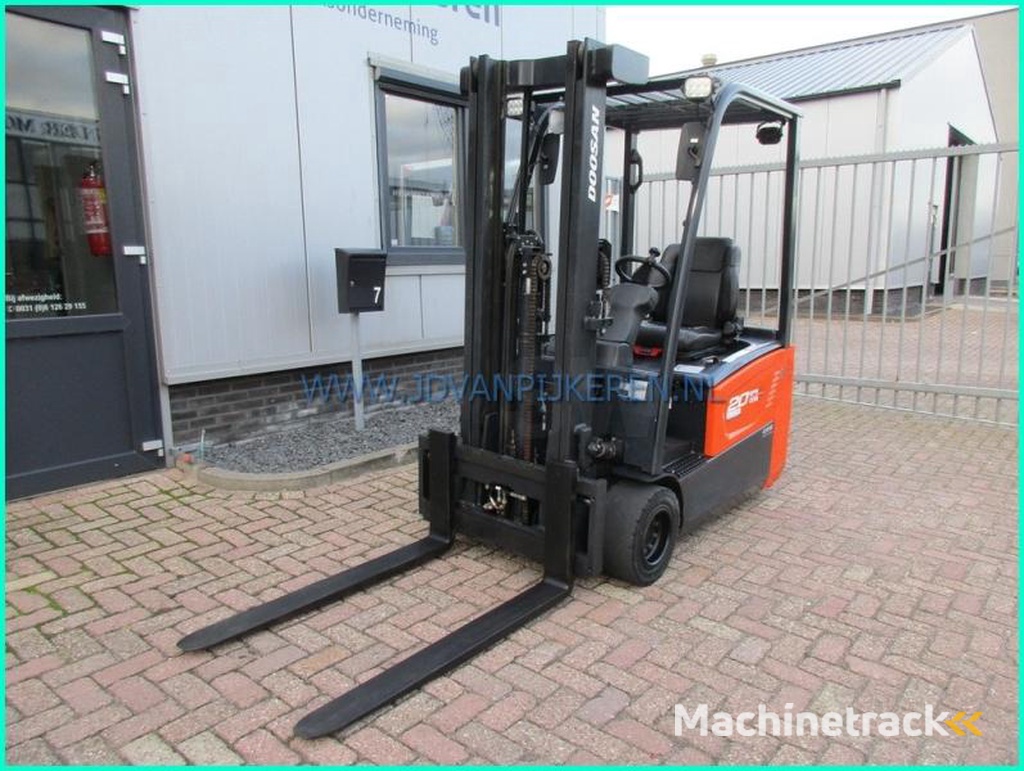 Doosan B20T-7-2000kg-213cm-high-freelift-sideshift-5473hours