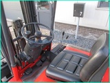 Minituur van Linde E12-compact-7694hours-triplex4.7m-sideshift-battery83-