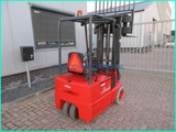 Minituur van Linde E12-compact-7694hours-triplex4.7m-sideshift-battery83-