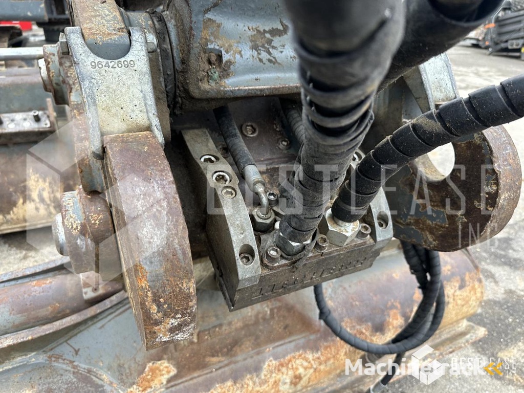 Liebherr R926-COMPACT