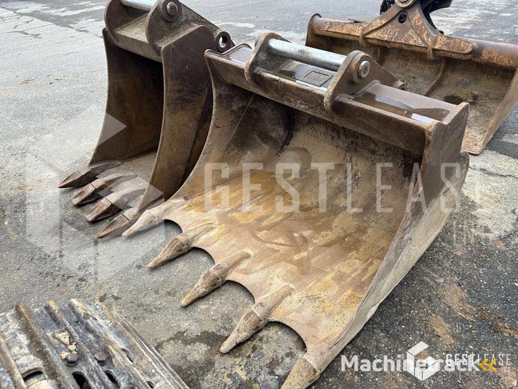 Liebherr R926-COMPACT