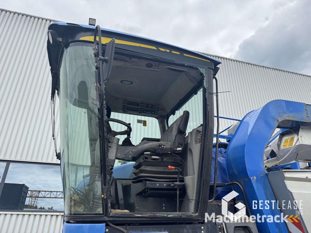 New Holland VL6050