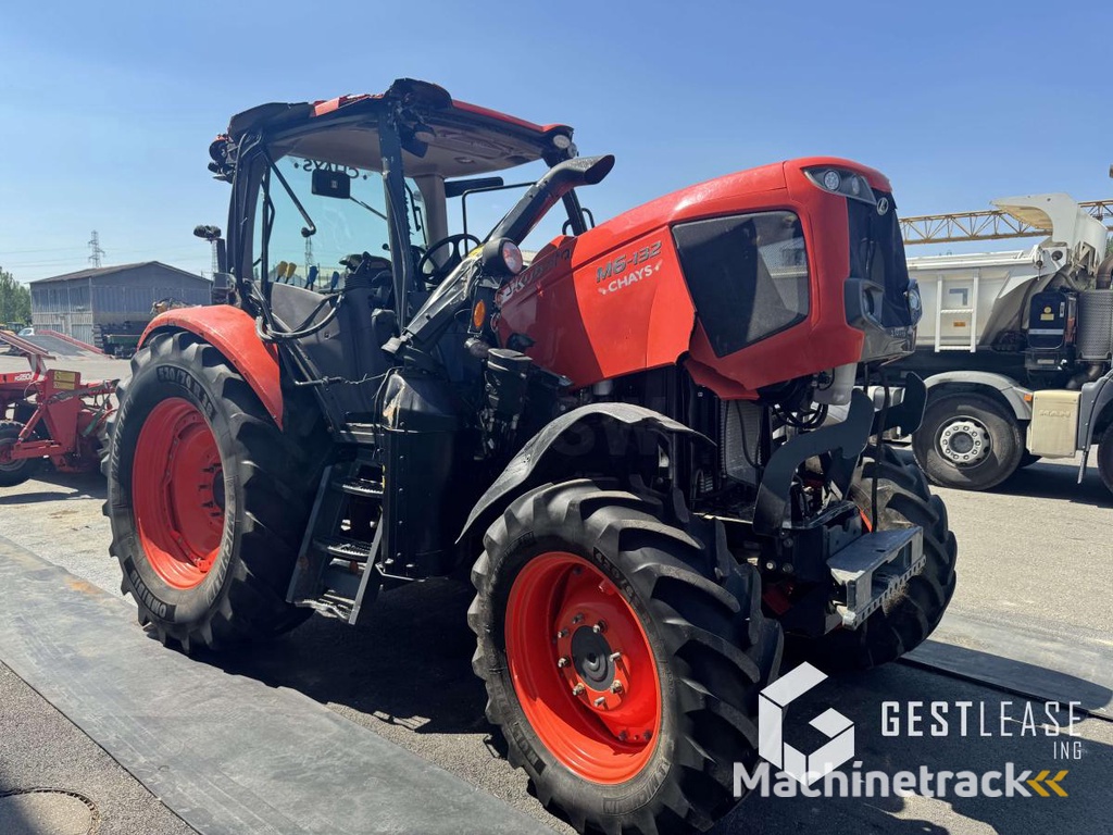 Kubota M6-132