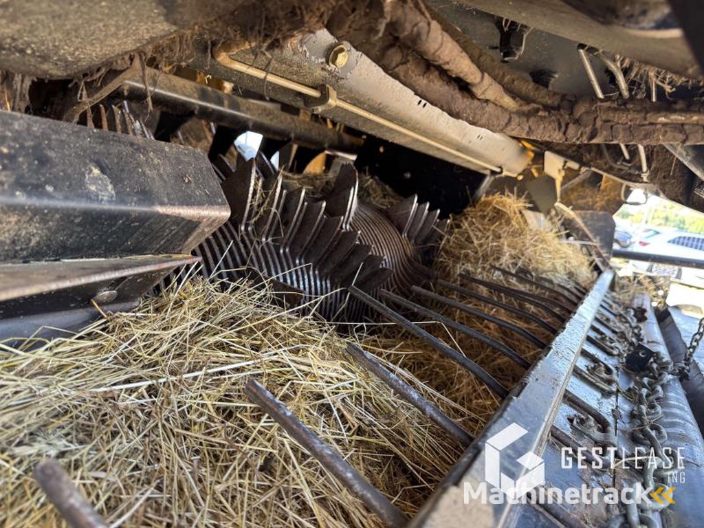 New Holland BB-9070-CROPCUTTER