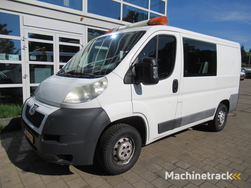 Peugeot Boxer 330 2.2 HDI 96KW L1H1 DOKA Dubbelcabine AIRCO P+