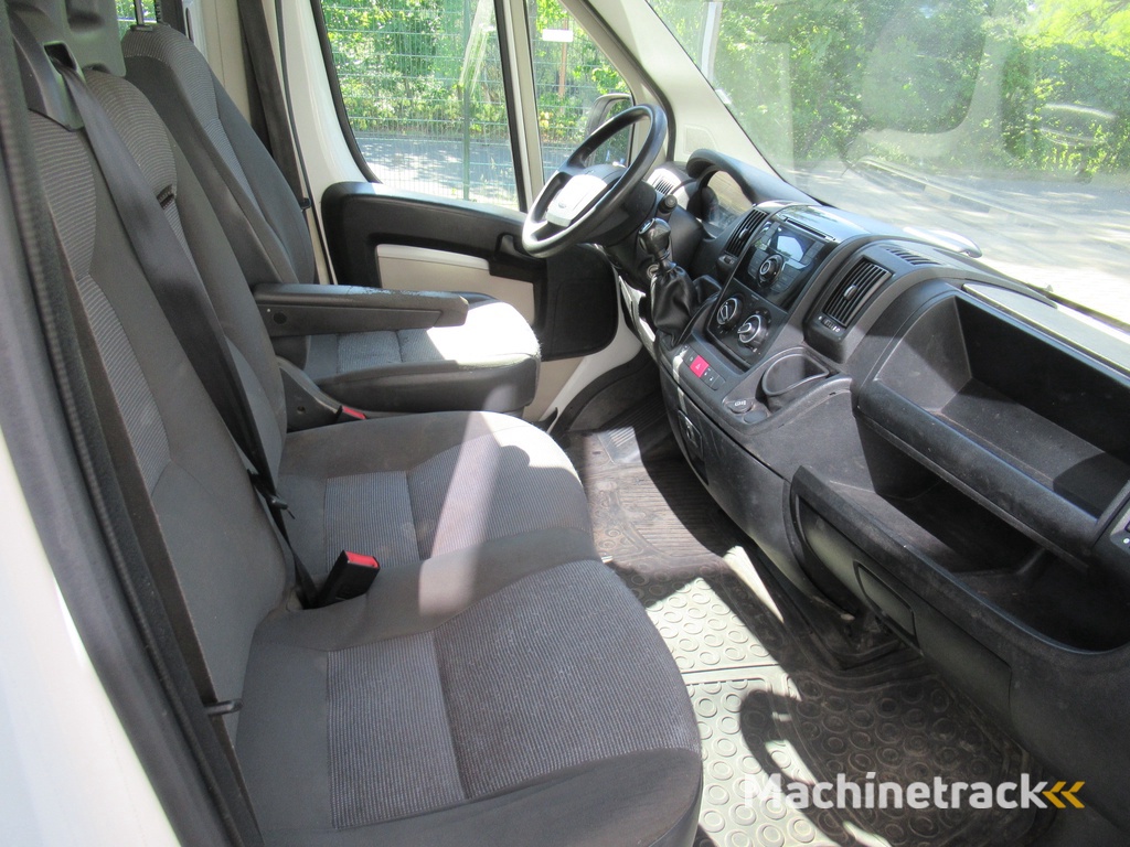 Peugeot Boxer 330 2.2 HDI 96KW L1H1 DOKA Dubbelcabine AIRCO P+