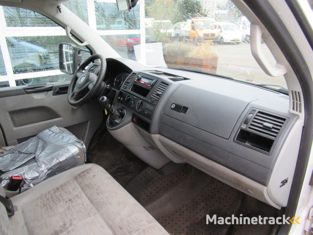 Volkswagen Transporter T5 2.0 TDI 62KW L2H1 Pick-Up Open laadbak